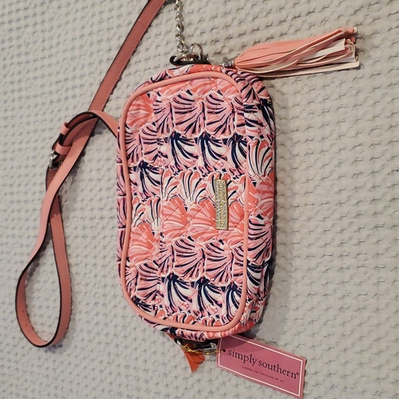 Simply Southern adjustable strap nylon crossbody purse w tassel - Picture 1 of 6